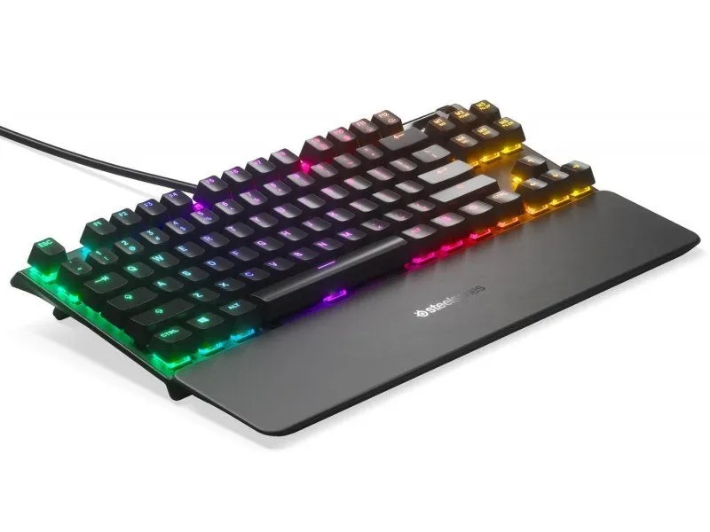Klawiatura przewodowa SteelSeries Apex 3 z podpórką pod nadgarstki -15% taniej w Amazon