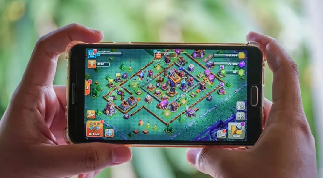 Najlepsze gry na smartfony dla starszych graczy w 2023 roku